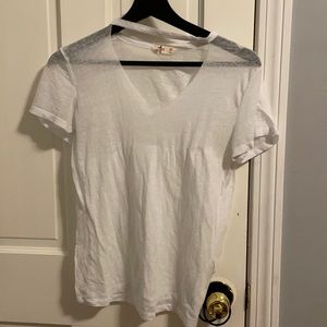 White v neck t shirt